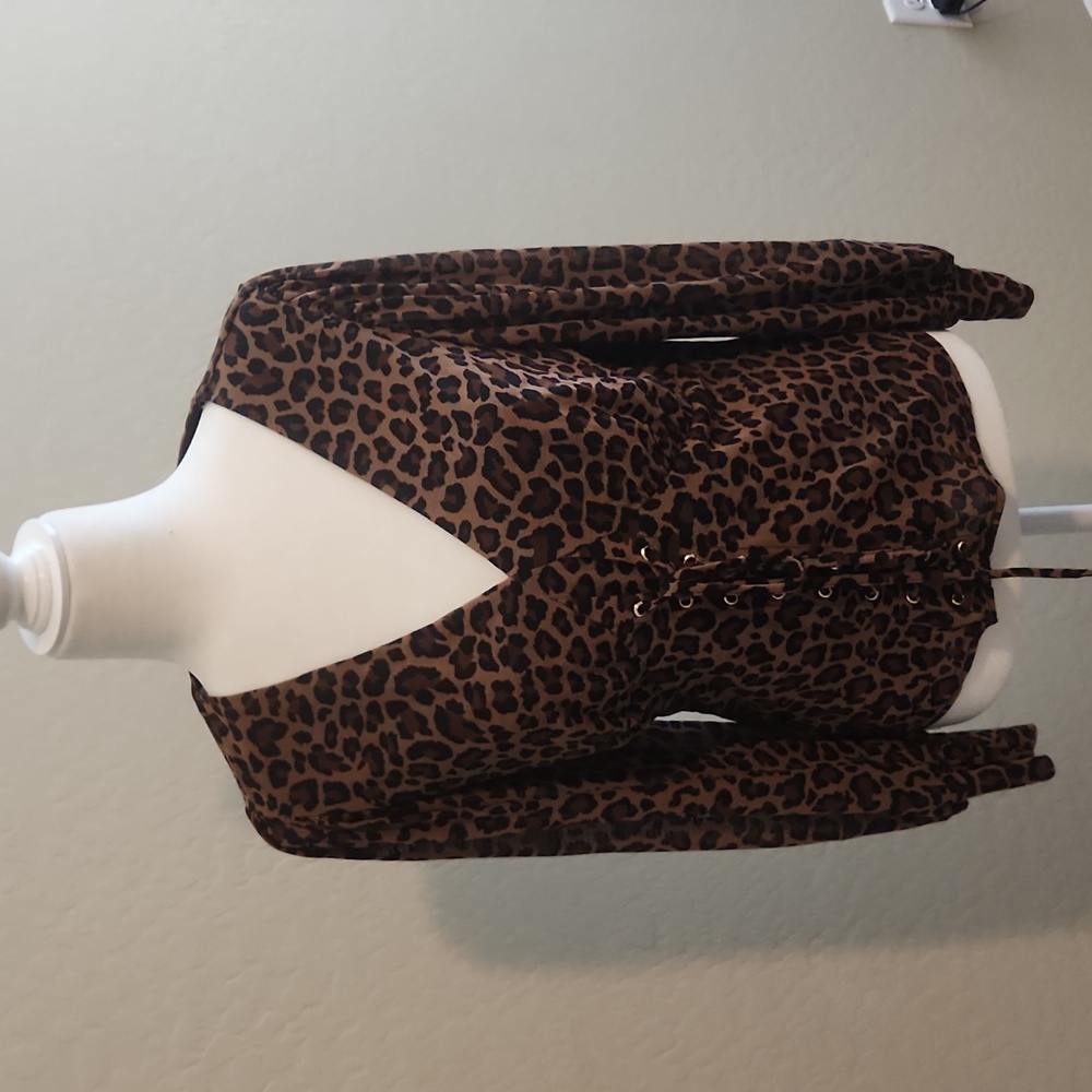 Leopard pattern Blouse - Picture 2 of 4